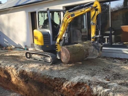 Démontage arbre sur piscine proche habitation Pluneret 1