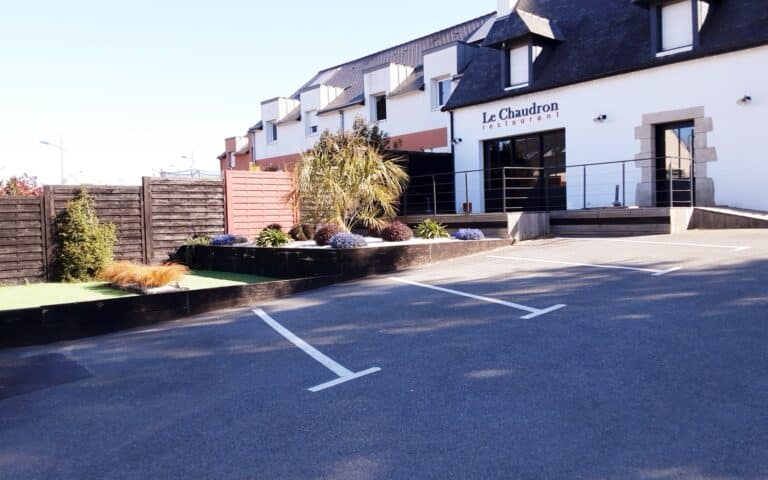 Amenagement exterieur restaurant Le Chaudron Auray 1 - Auray Vannes