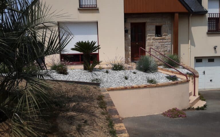 Creation-amenagement-vegetal-mineral-Auray-2.jpg