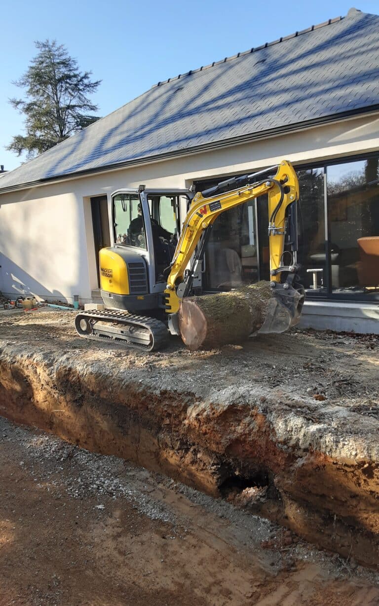 Demontage-arbre-sur-piscine-proche-habitation-Pluneret-7.jpg